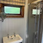 Woodside Shepherd Hut With Free Parking - Near Whitby